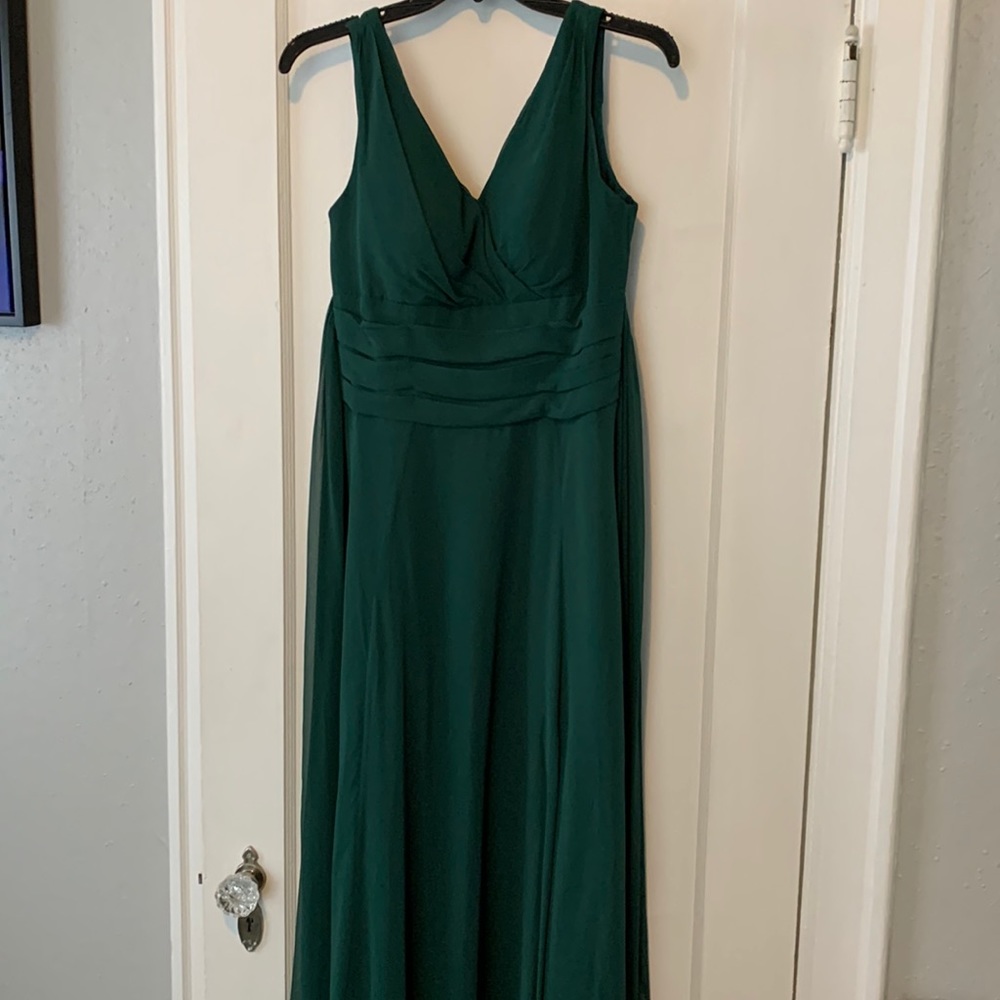David’s bridal. Juniper green long bridesmaid dress. NWT.